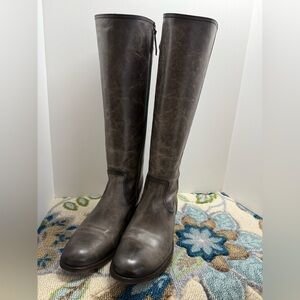 Frye Melissa Tall Side Zip Boots Size 10 NWOT